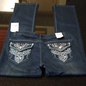 👖Diamonds Threads Junior Bling Back Jeans